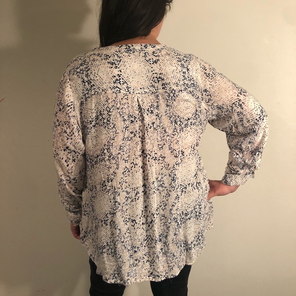 NWOT Dress Barn Printed 3/4 Sleeve Blouse - Picture 5 of 7
